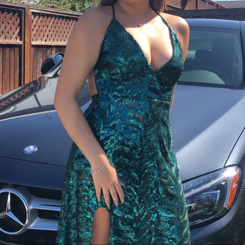 PROM DRESS!!! - Picture 2 of 3